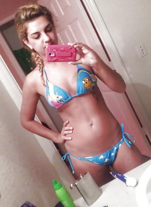 25P Beautiful selfshot teen ... 