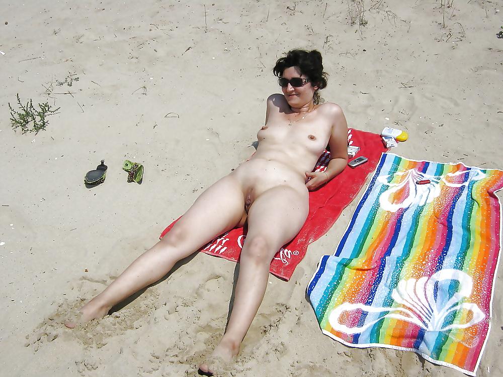 5P NUDY BULGARIAN BEACH