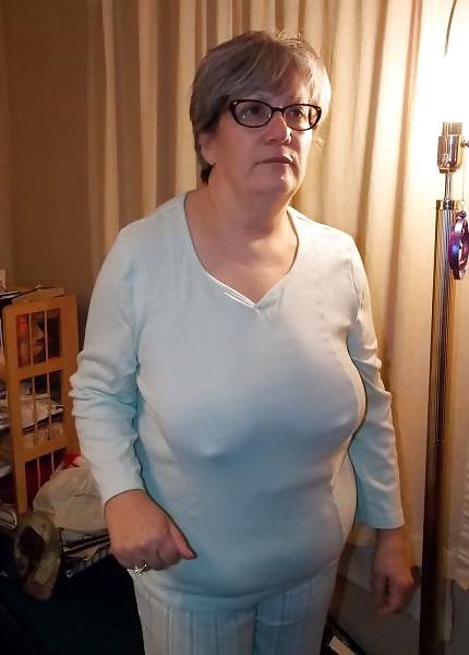 25P Webtastic Special: Granny Time Vol.152