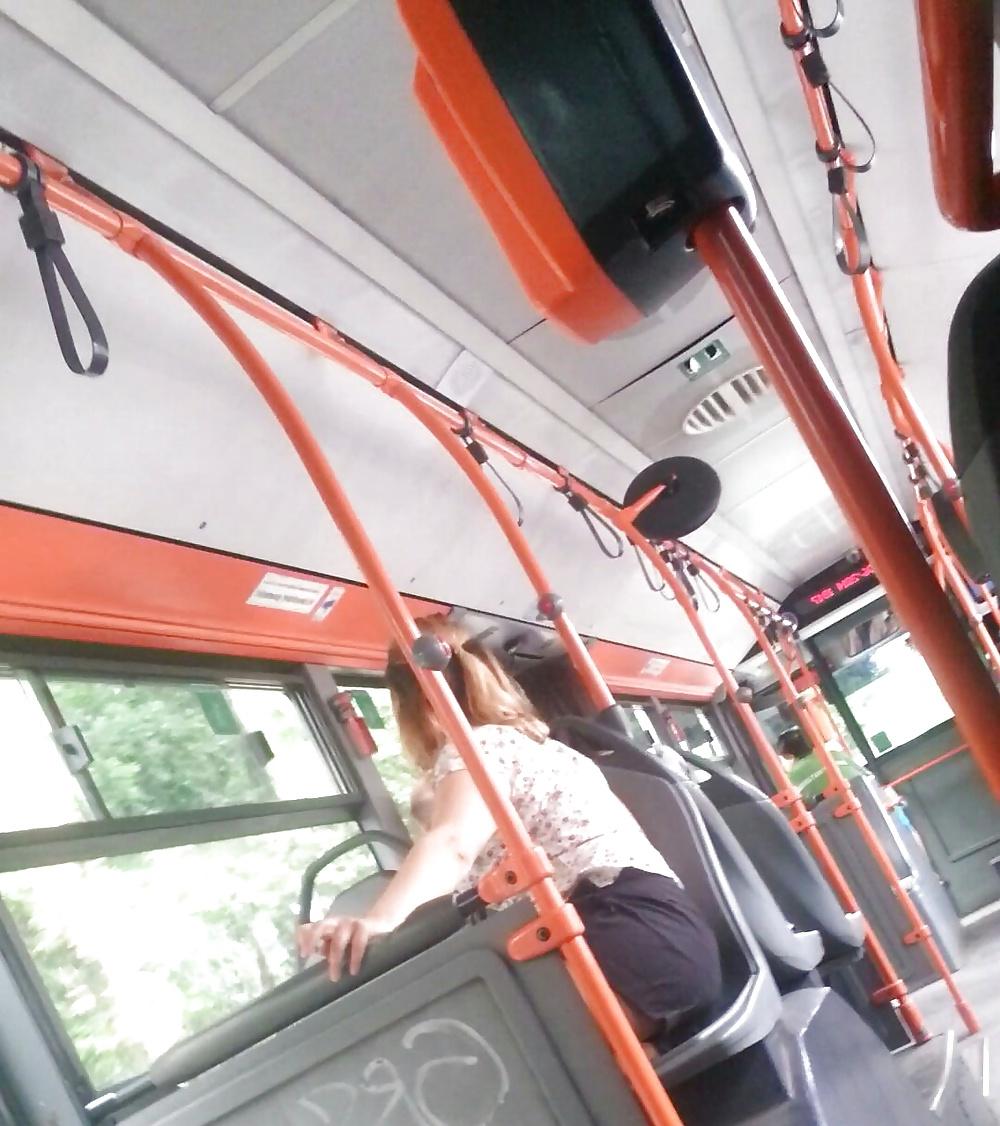 25P Spy old + young bus romanian