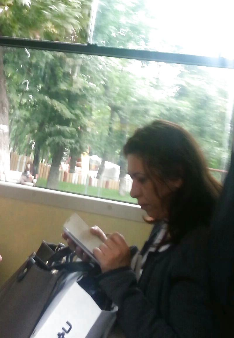 25P Spy old + young bus romanian