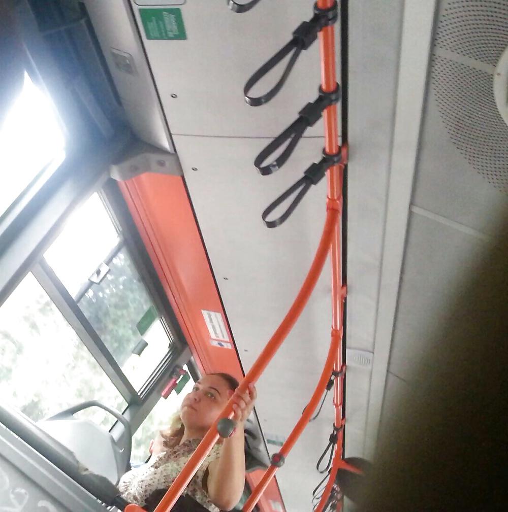 25P Spy old + young bus romanian