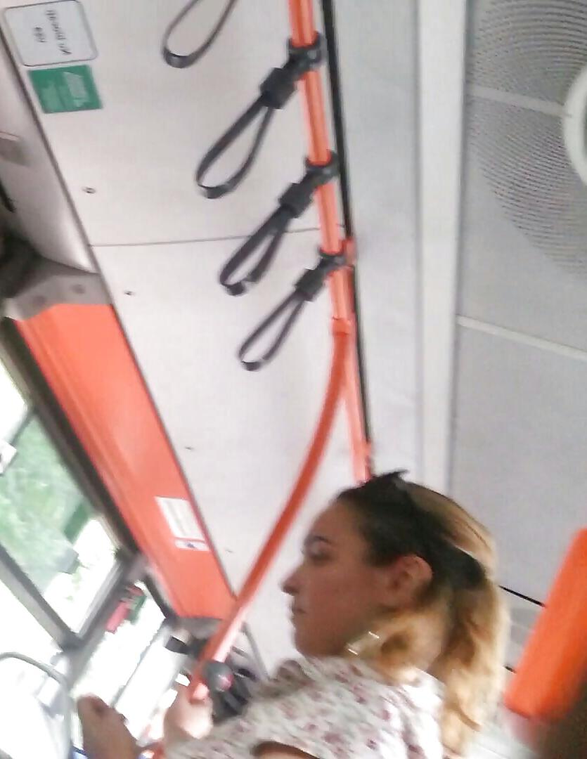 25P Spy old + young bus romanian