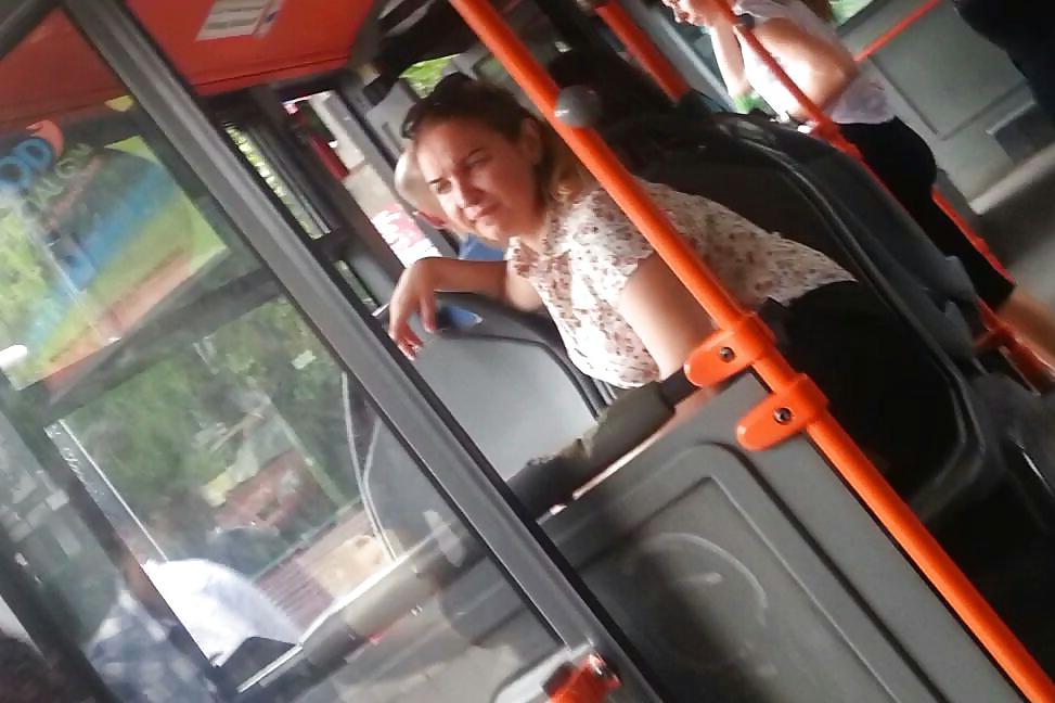25P Spy old + young bus romanian