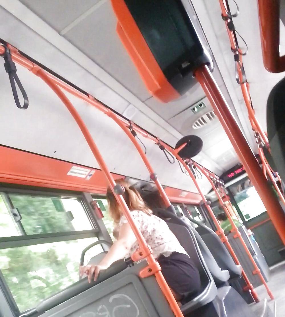25P Spy old + young bus romanian