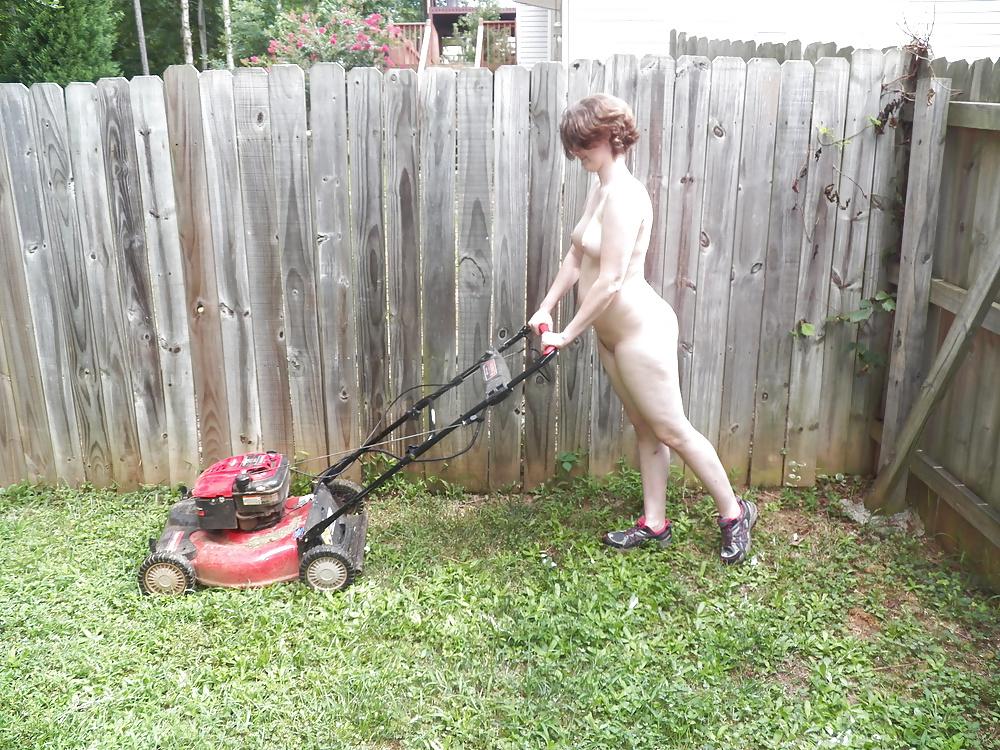 25P Working in the nude 3