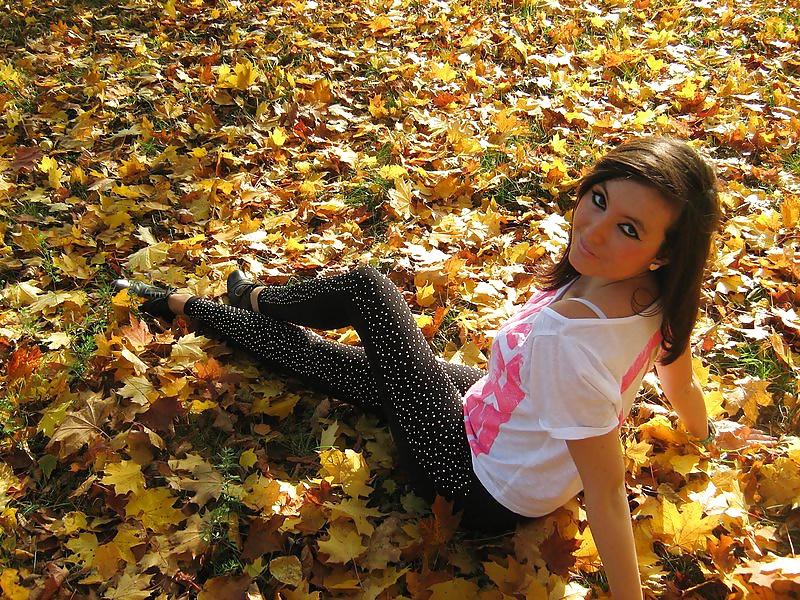 18P My Wanking Favourites: Monika