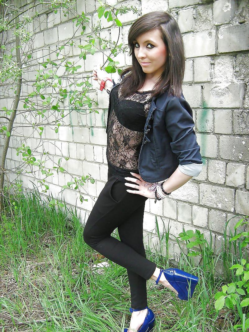 18P My Wanking Favourites: Monika