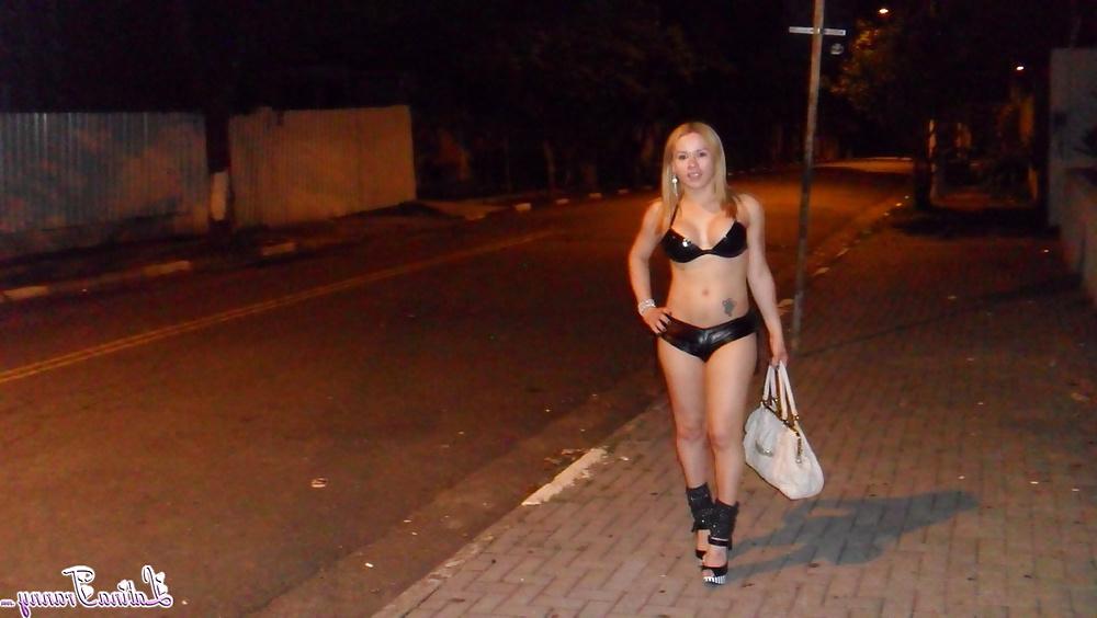 23P LATINA TRANNY