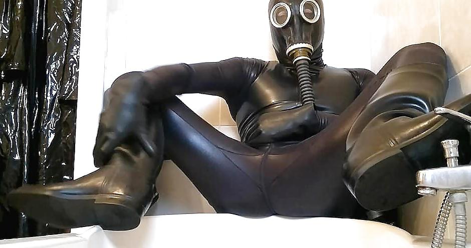 16P Mec Dom en latex