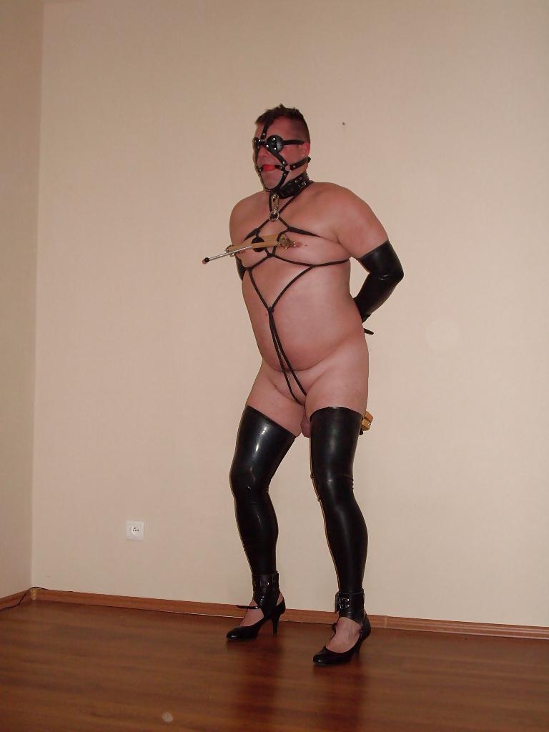 7P Femdom, male, slave, slavery