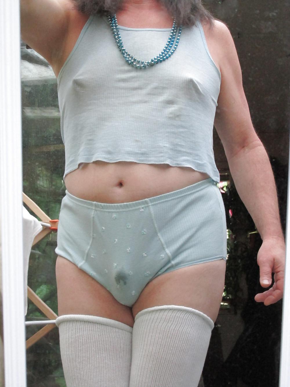 25P Sissy Charlie Nipple Pinching, for Her first time.