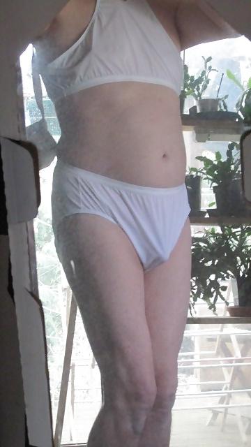 25P Sissy Charlie Nipple Pinching, for Her first time.