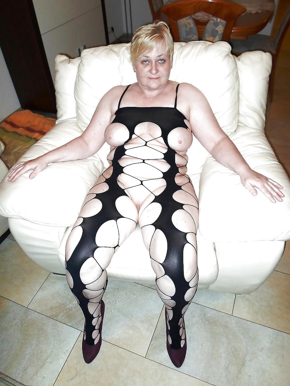 25P Leather,pvc ,latex  moms ,teens mix