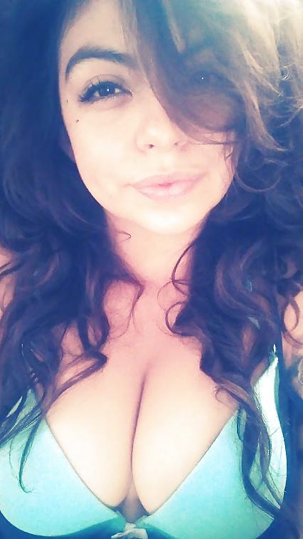19P Latina milf perfection