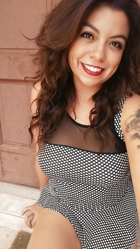 19P Latina milf perfection