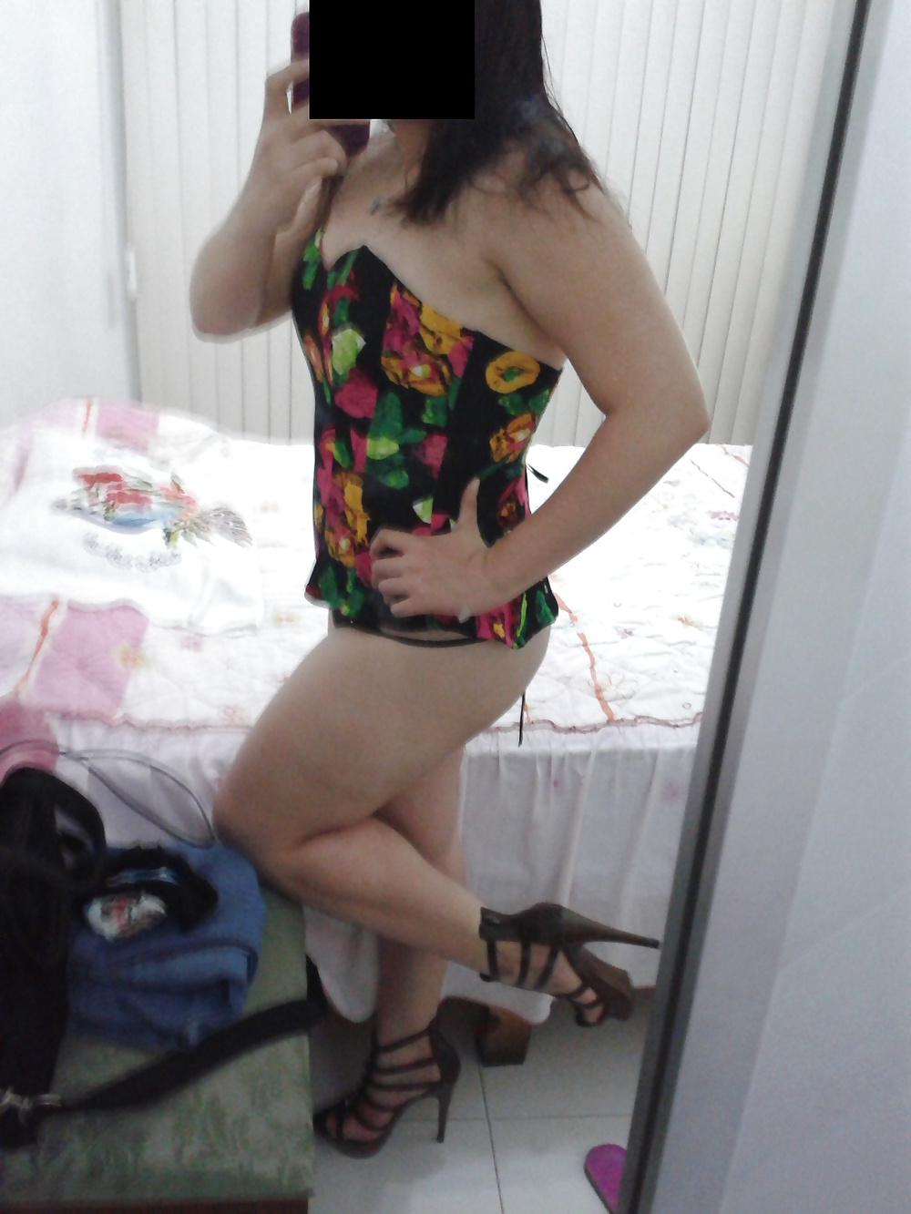 25P Sexy latina milf
