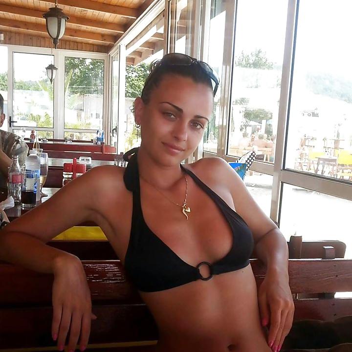 9P Cute Bulgarian girs (non -nude)