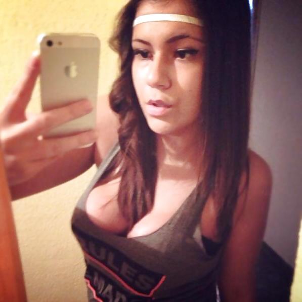 9P Cute Bulgarian girs (non -nude)