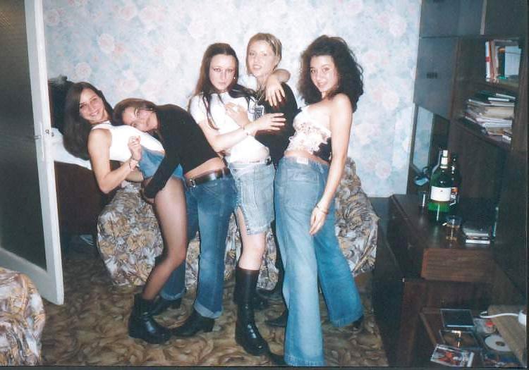 25P Retro Bulgarian girls