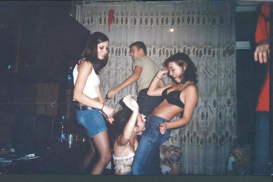 25P Retro Bulgarian girls