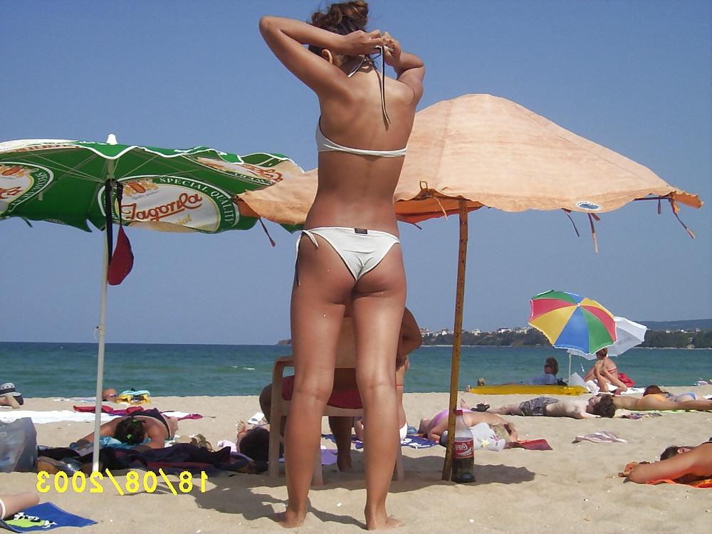 25P Retro Bulgarian girls