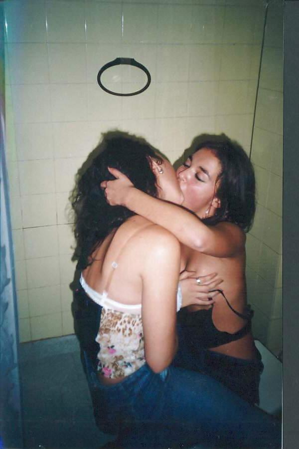 25P Retro Bulgarian girls