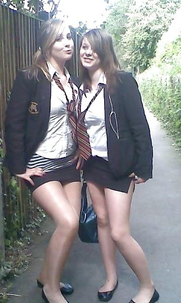 17P School Girls (With Class)