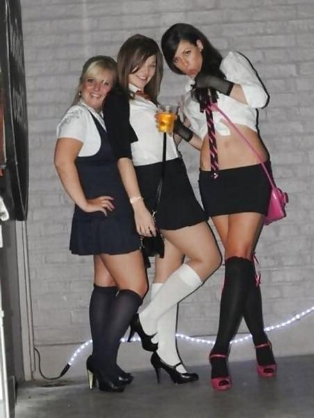 17P School Girls (With Class)
