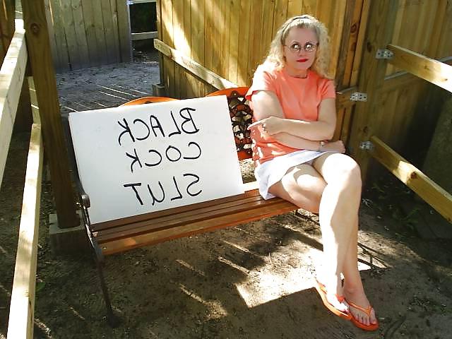 21P Wife Advertises