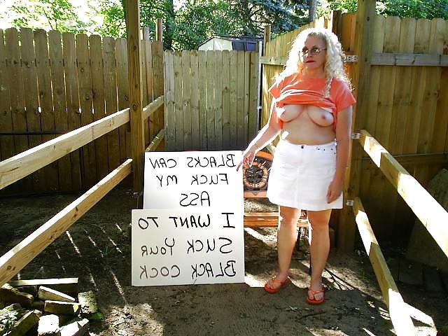 21P Wife Advertises