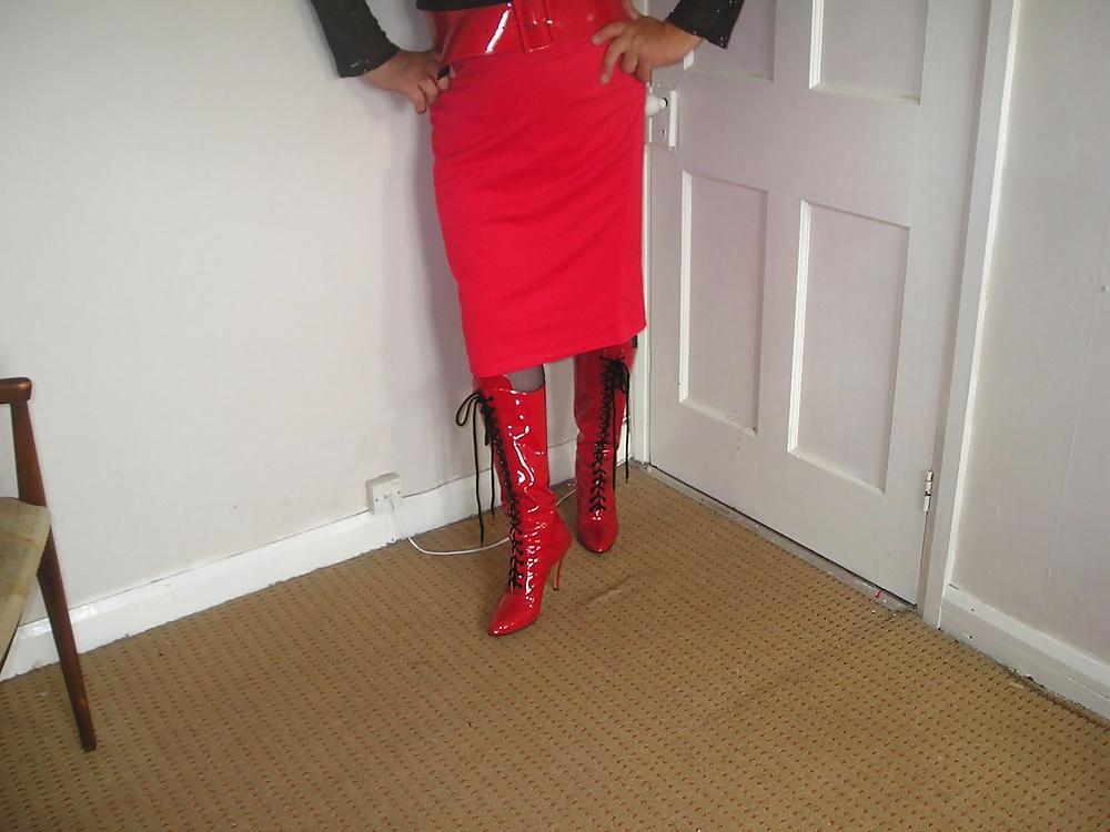 21P Nurse in new red boots