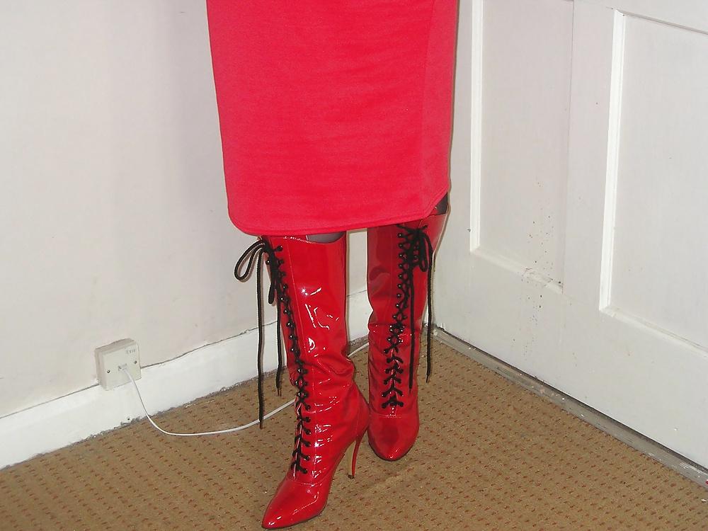 21P Nurse in new red boots