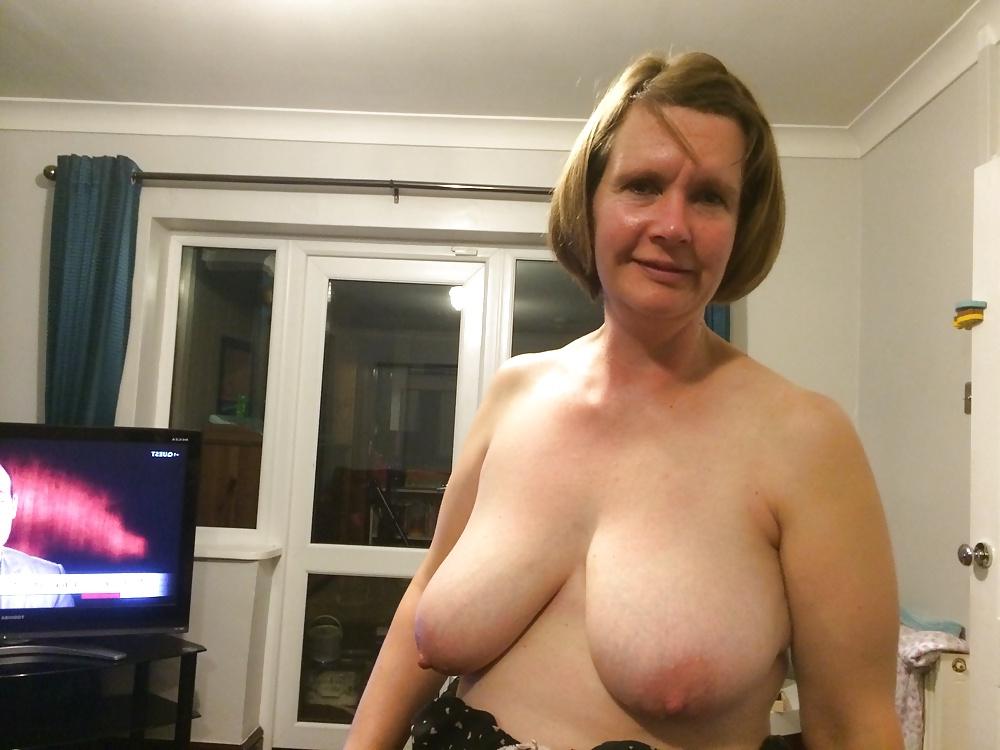 25P More Paula Saggy tits
