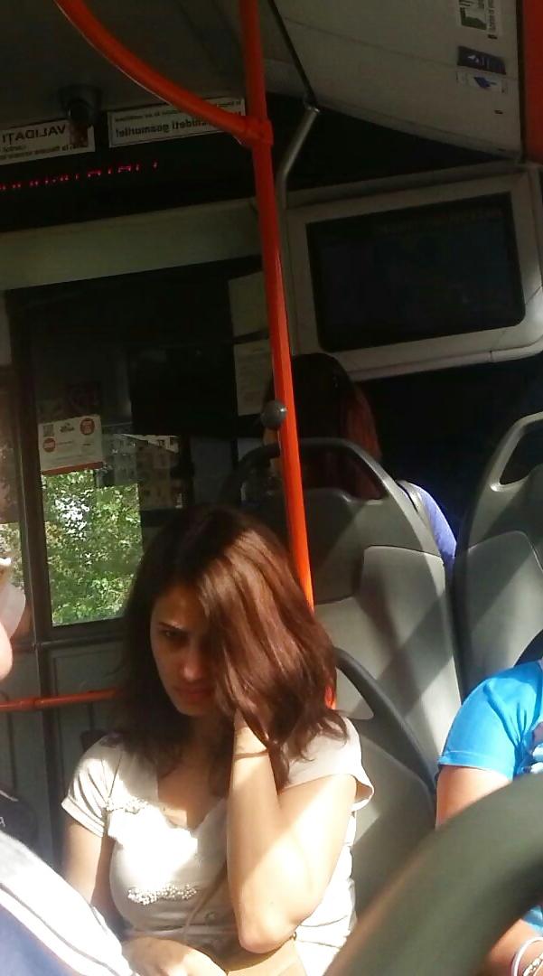 22P Spy sexy teens in bus romanian