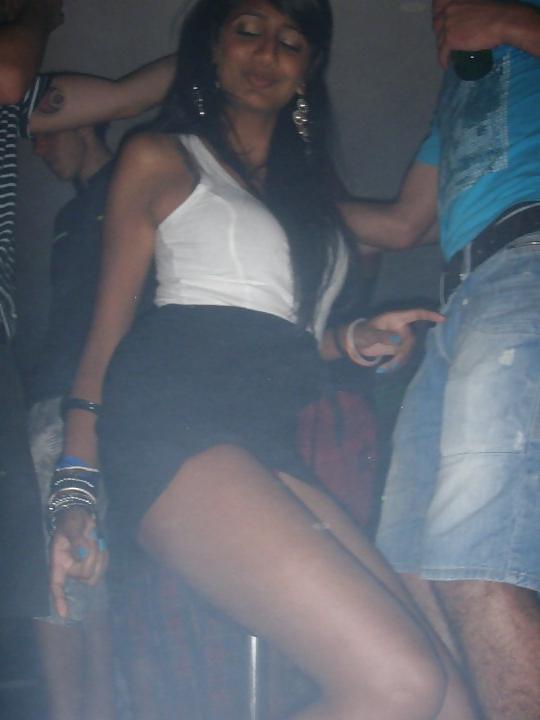6P Another white cock loving indian bitch anita
