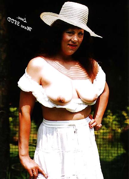 15P Ex wife in medow