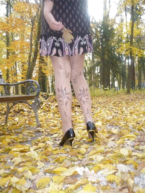 25P Nylon upskirt - just legs in nylons 2