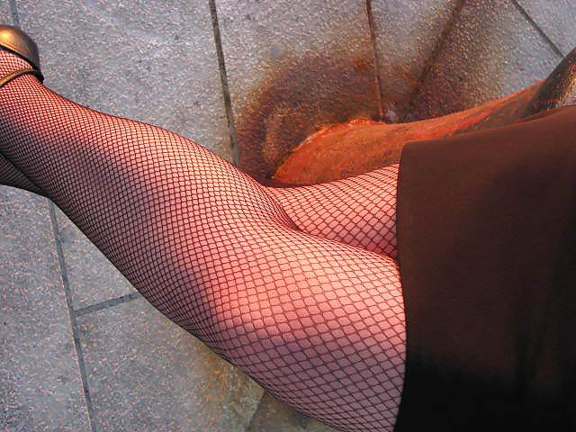 25P Nylon upskirt - just legs in nylons 3