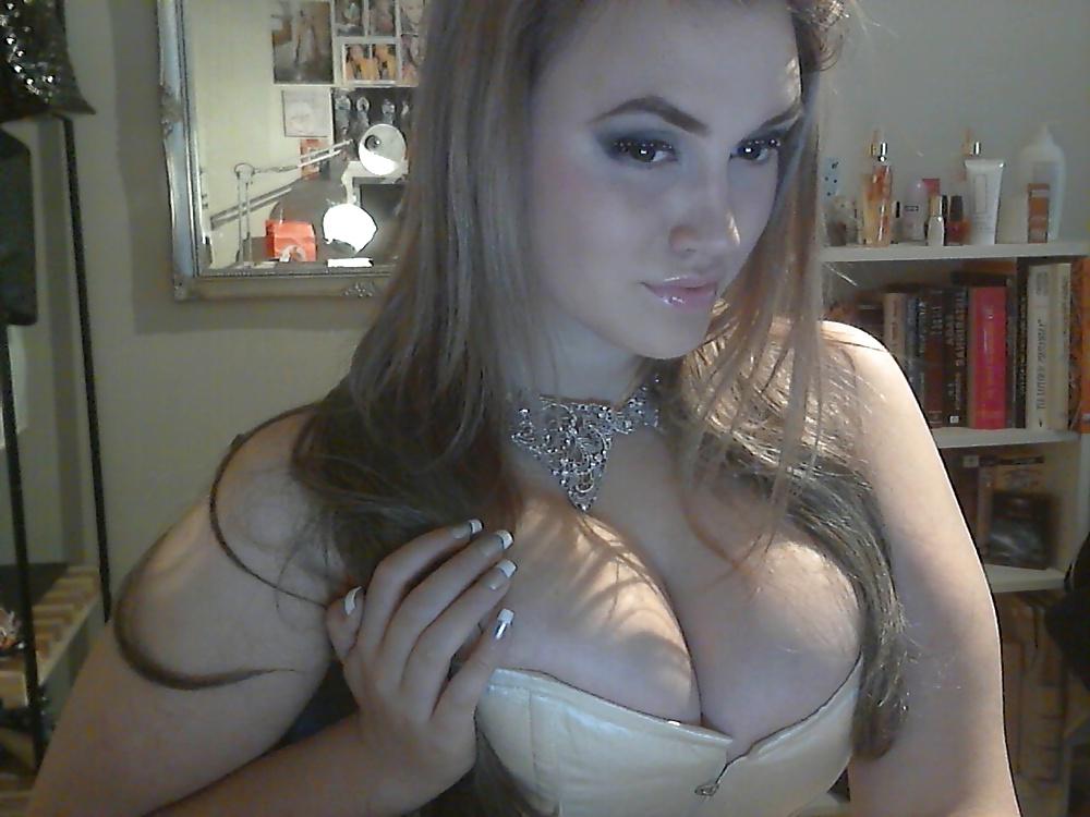 25P Sexy PAWG teen