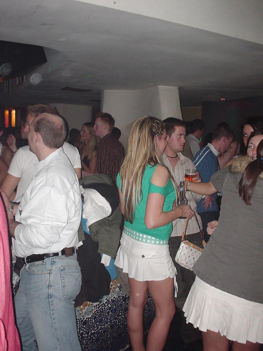 25P Nightclub Sluts Upskirted