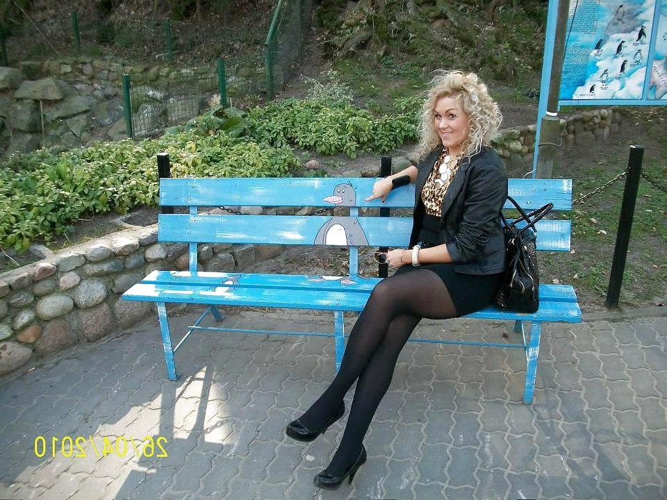 25P Nylon upskirt - STREET VIEW 9