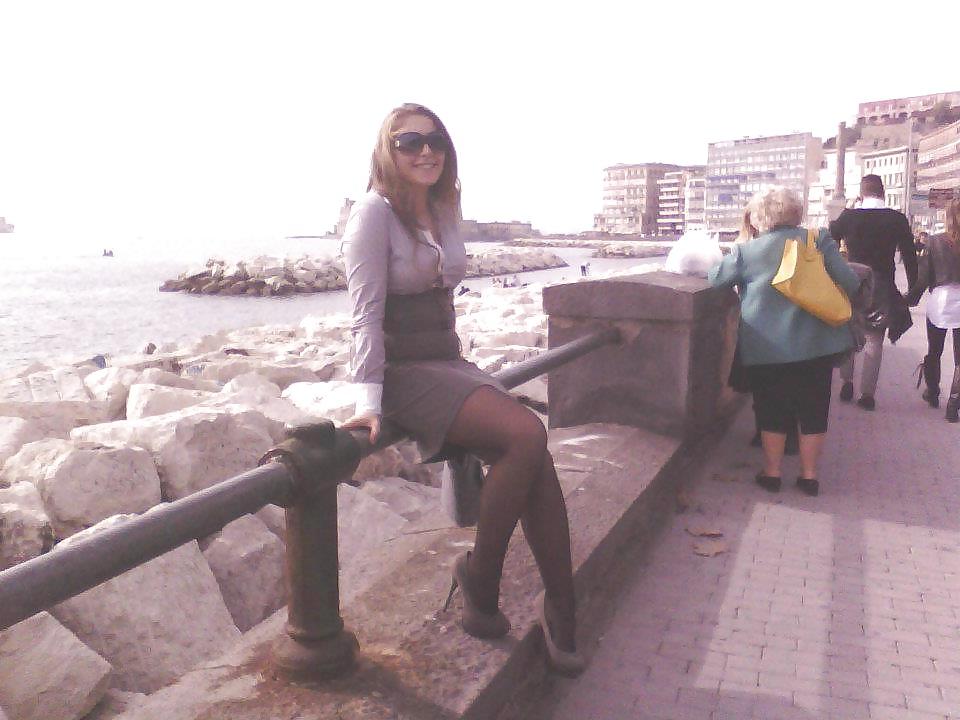 25P Nylon upskirt - STREET VIEW 9