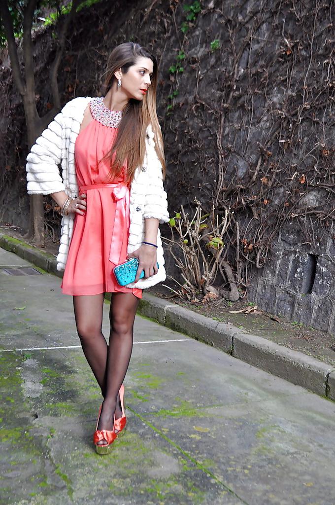 25P Nylon upskirt - STREET VIEW 9