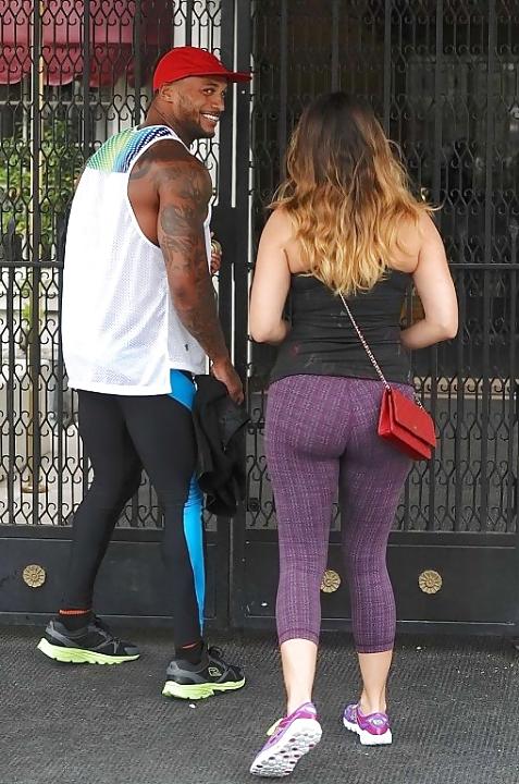 25P Kelly Brook Sexy Gym Outfit!!