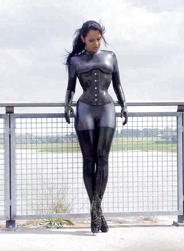 25P Latex VIII