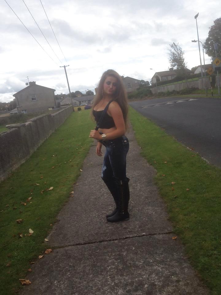 25P Wanking To The Neighbours Again