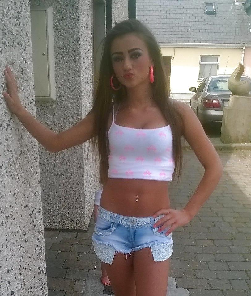 25P Wanking To The Neighbours Again