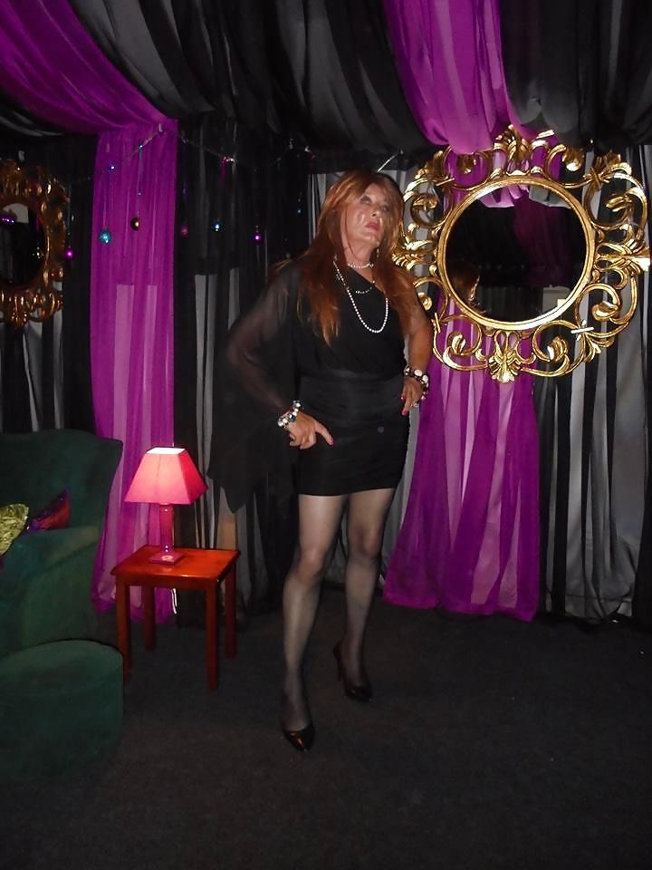 15P At the TH tgirl club Dublin