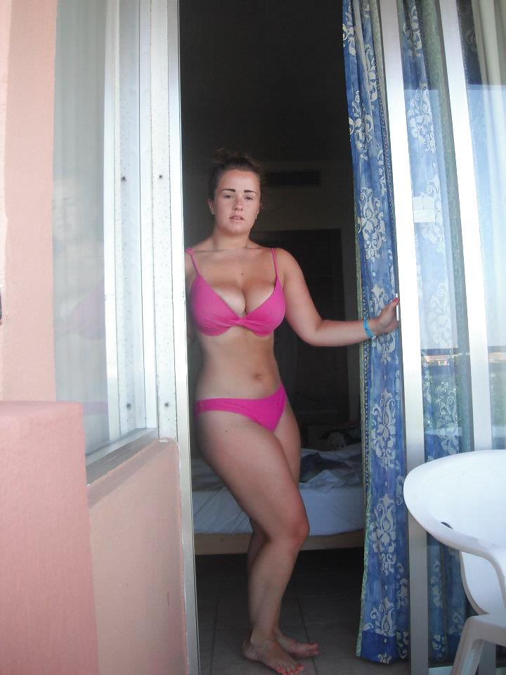 15P This girl loves Bukkake